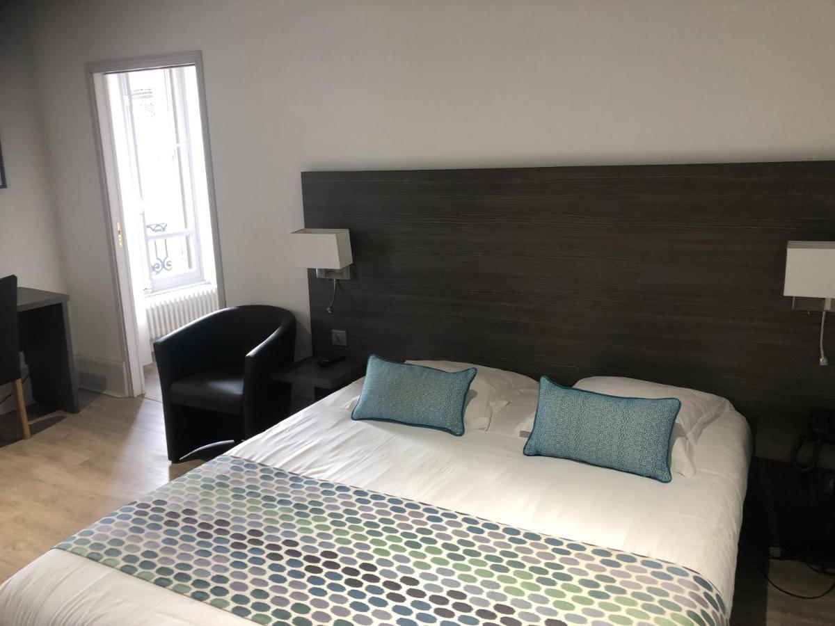Bourbon-lʼArchambault Hotel Montespan المظهر الخارجي الصورة