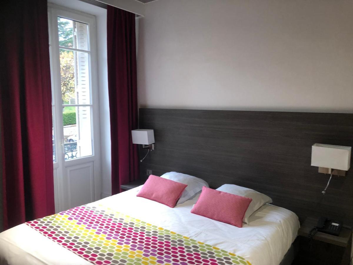 Bourbon-lʼArchambault Hotel Montespan المظهر الخارجي الصورة