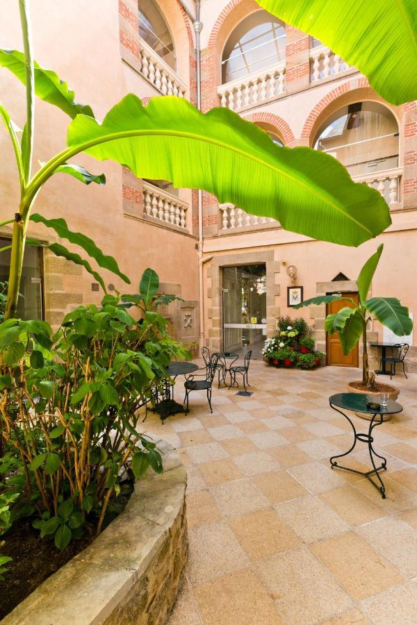 Bourbon-lʼArchambault Hotel Montespan المظهر الخارجي الصورة