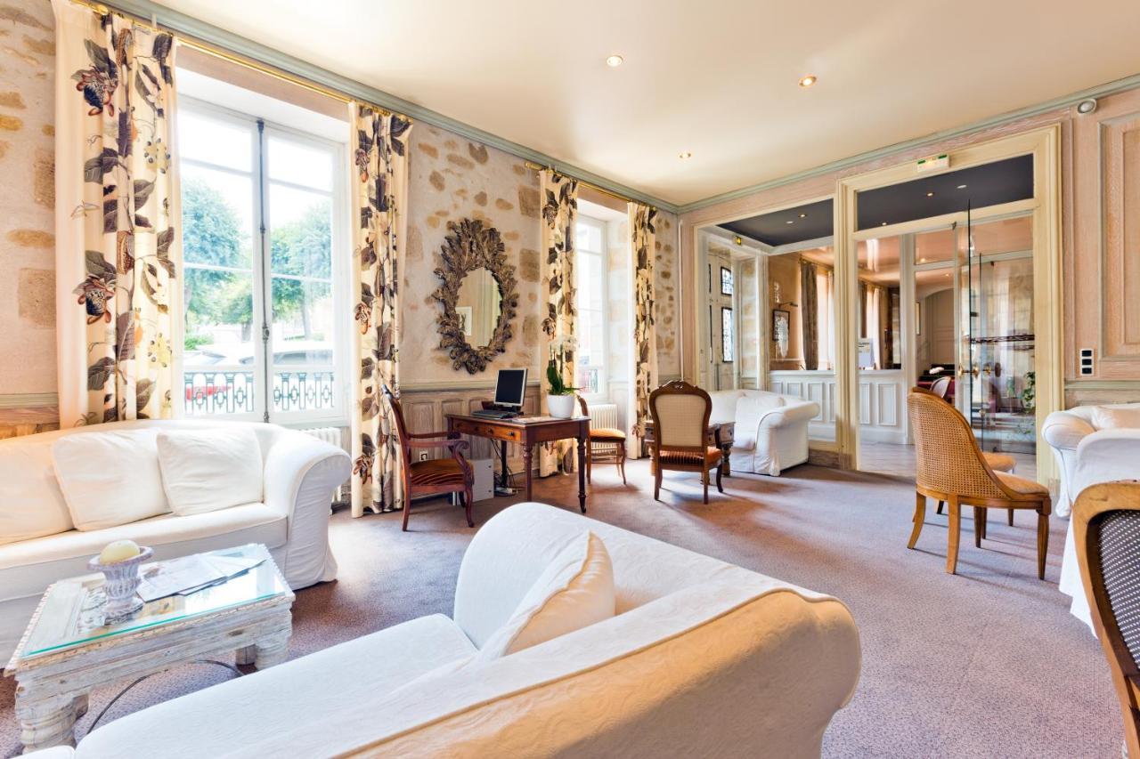 Bourbon-lʼArchambault Hotel Montespan المظهر الخارجي الصورة